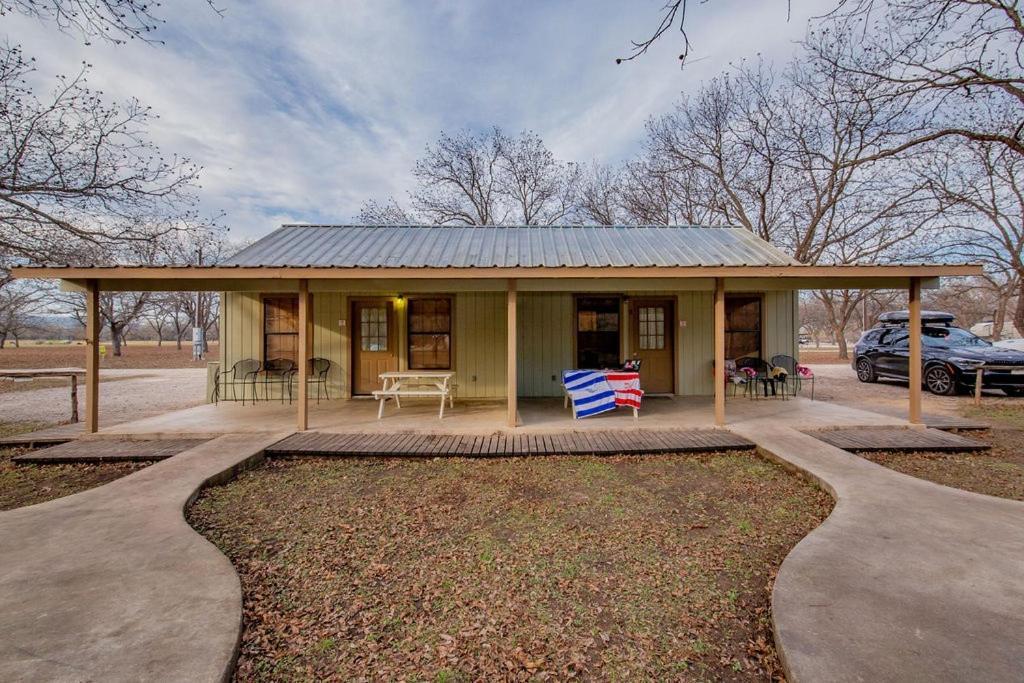 Seven Bluff Cabins Concan Eksteriør billede