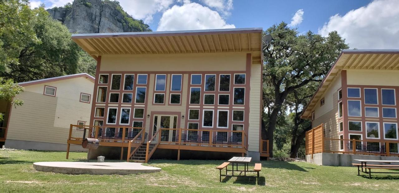 Seven Bluff Cabins Concan Eksteriør billede