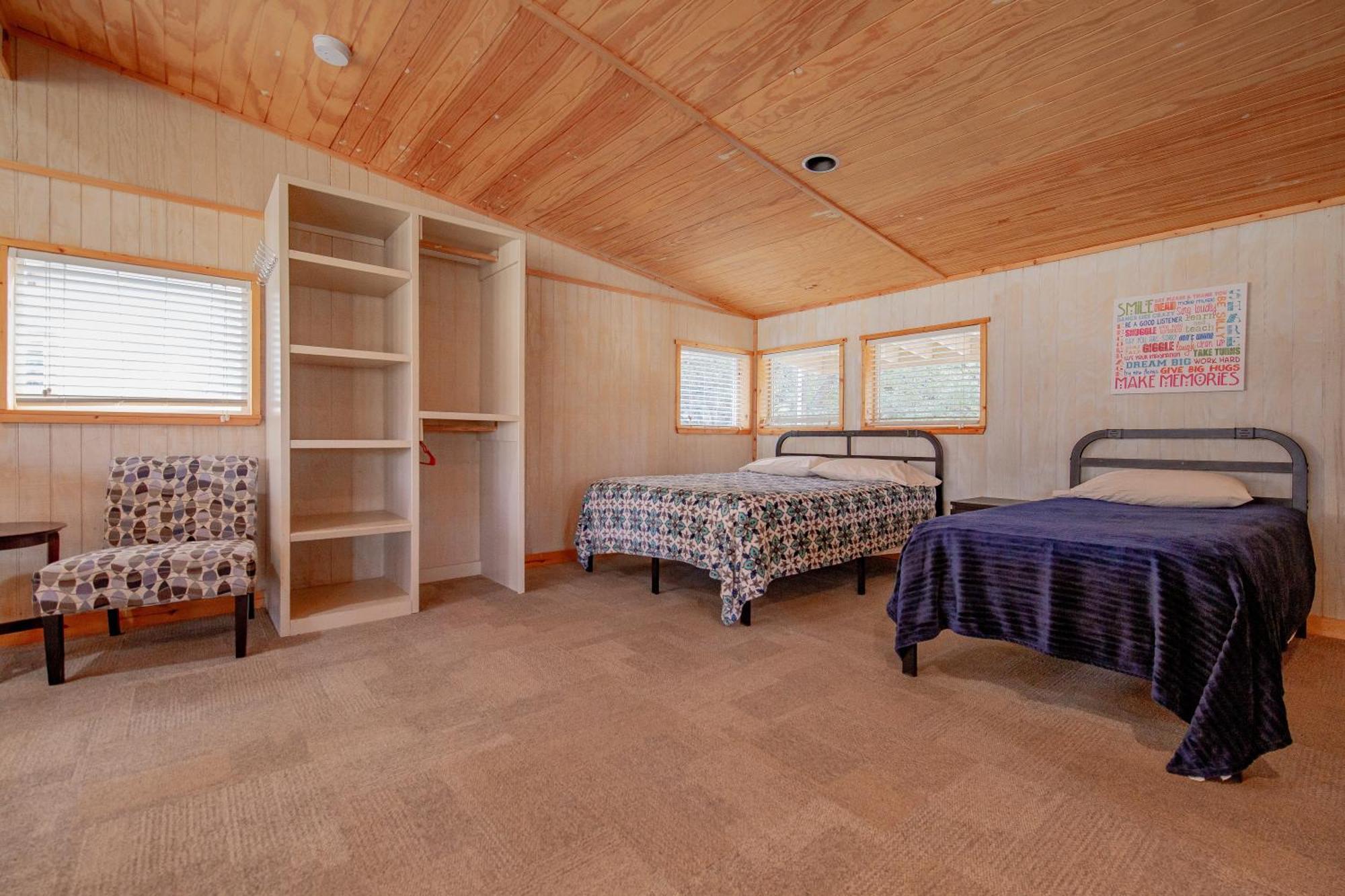 Seven Bluff Cabins Concan Eksteriør billede